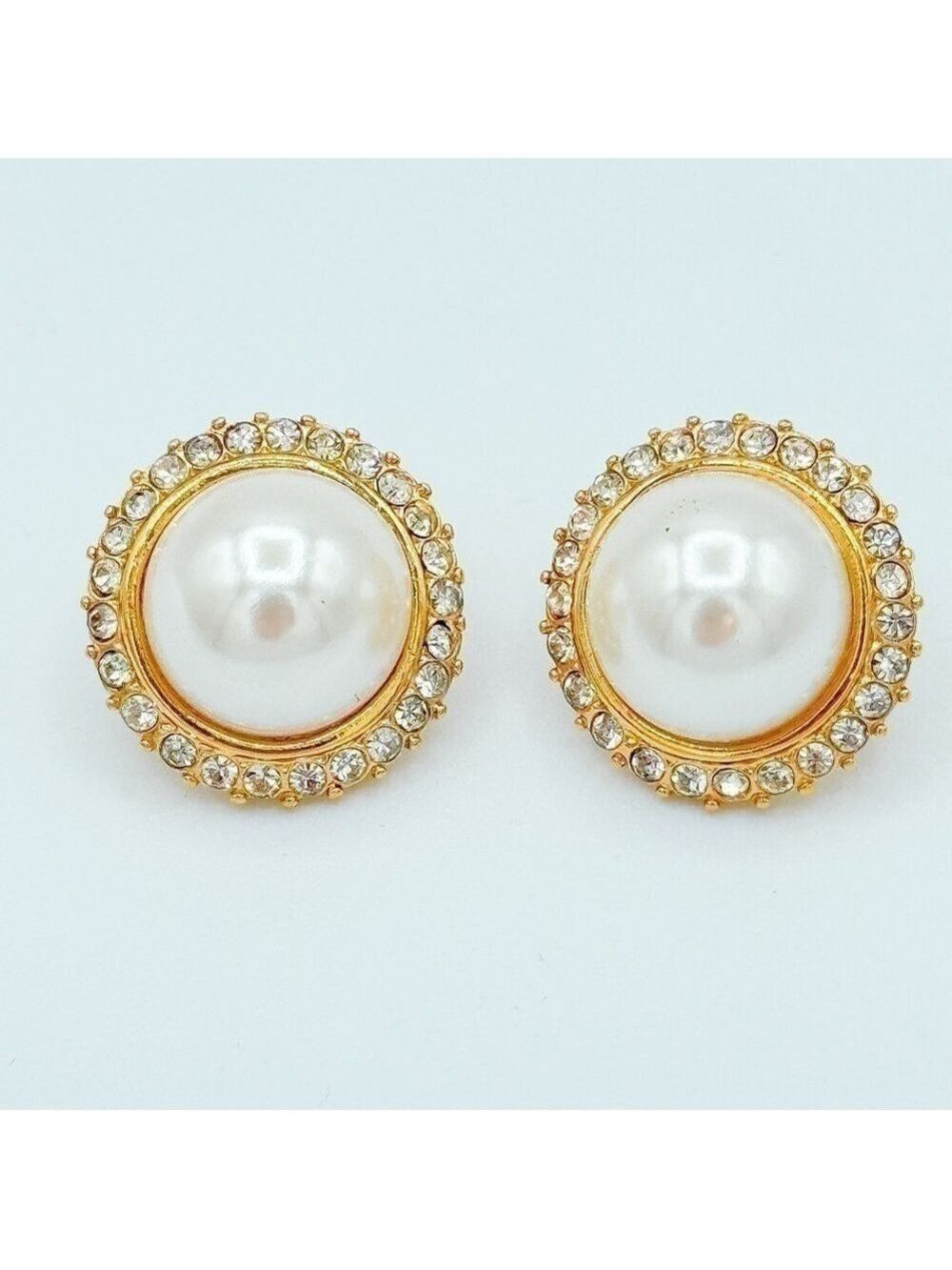 Pearl and cubic zurconia earrings